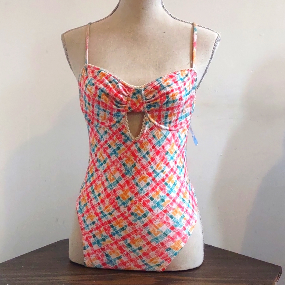 90s Cutout Bodysuit